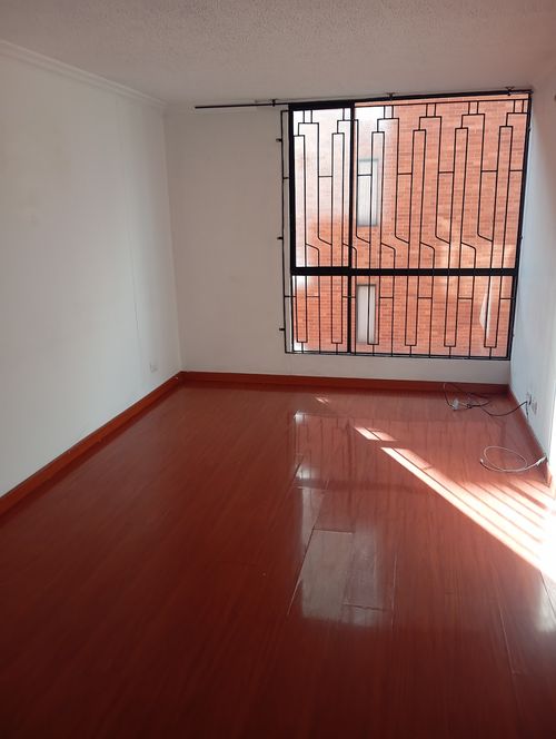 Apartamento de 3 alcobas en venta en Hayuelos, Bogotá, 70 m² · foto 6 de 15