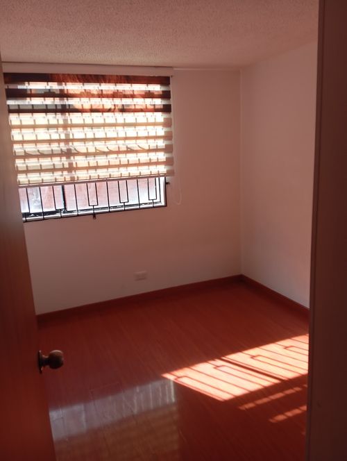 Apartamento de 3 alcobas en venta en Hayuelos, Bogotá, 70 m² · foto 10 de 15