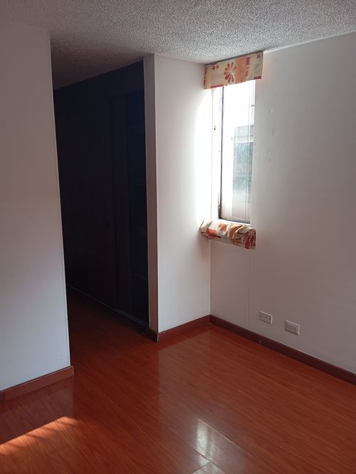 Apartamento de 3 alcobas en venta en Hayuelos, Bogotá, 70 m² · foto 12 de 15