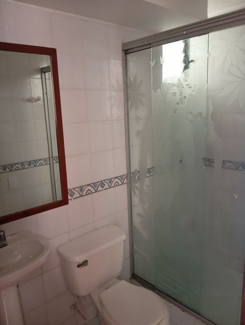 Apartamento de 3 alcobas en venta en Hayuelos, Bogotá, 70 m² · foto 13 de 15