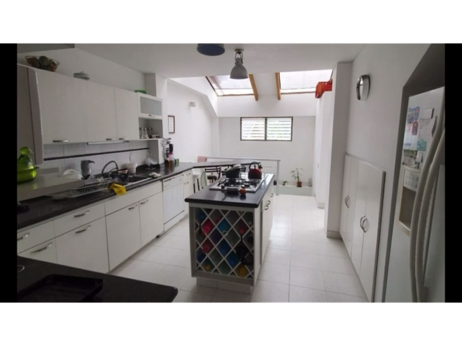 Casa de 3 alcobas en venta en San Cancio, Manizales, 235 m² · foto 8 de 21