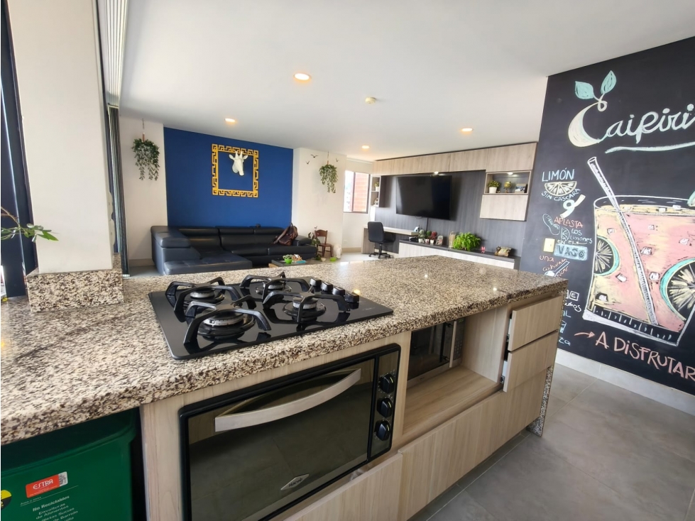Apartamento en venta en Loma Del Esmeraldal, Envigado · foto 10 de 24