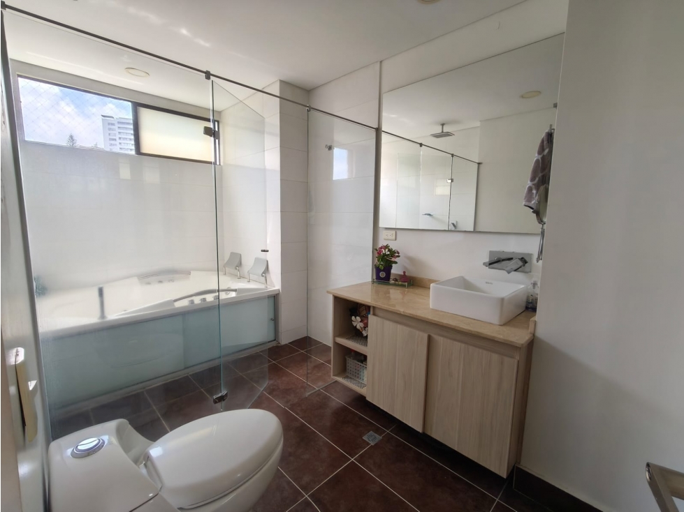 Apartamento en venta en Loma Del Esmeraldal, Envigado · foto 23 de 24