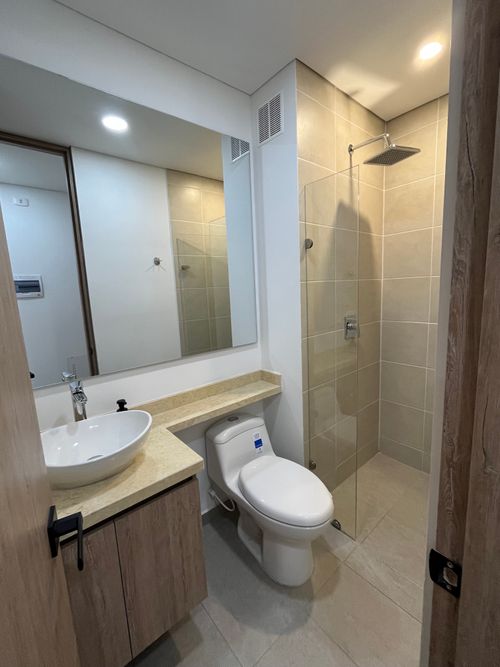 Apartamento de 2 alcobas en venta en Santa Barbara, Bogotá, 64 m² · foto 11 de 12