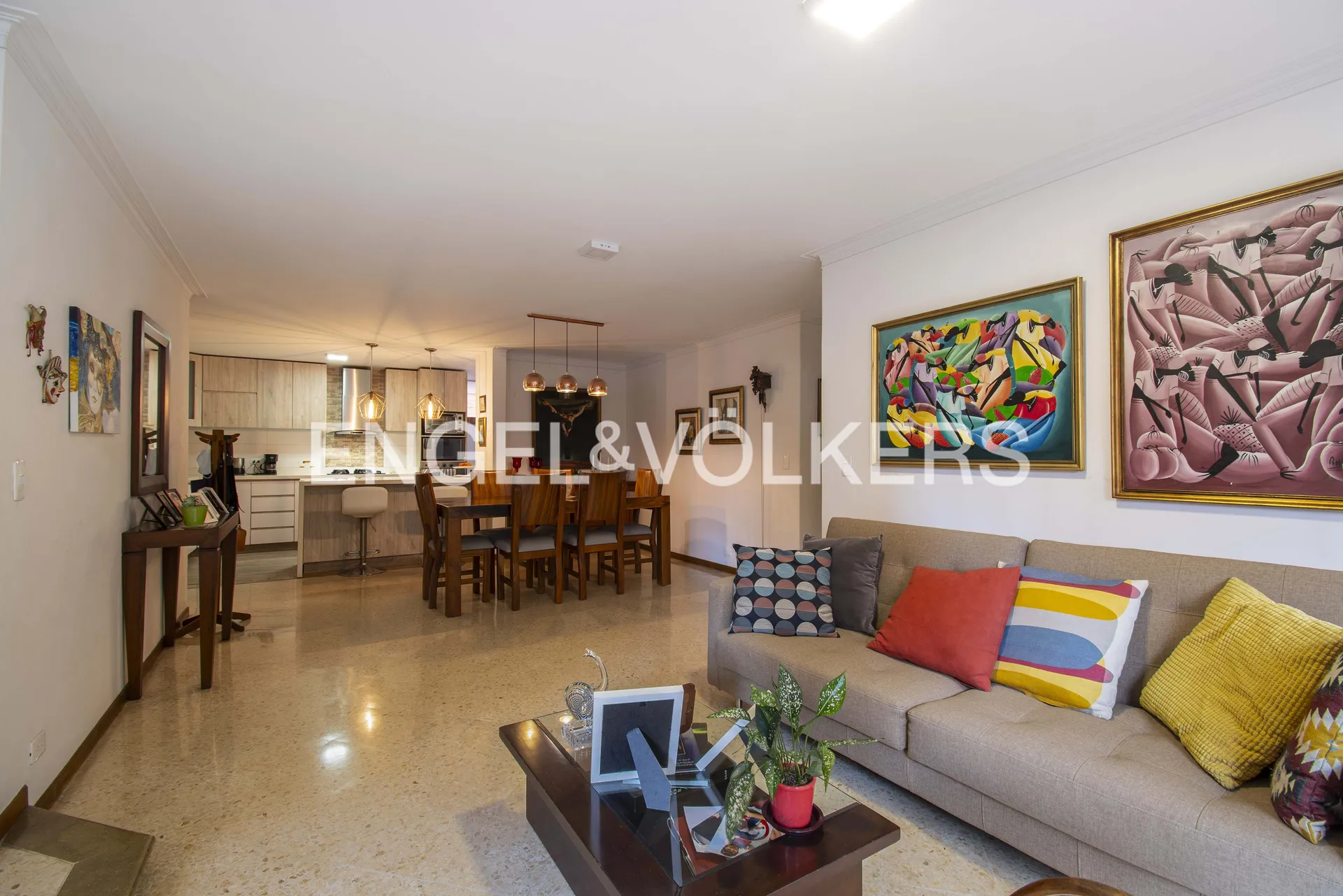 Apartamento en venta en Laureles, Medellín 2