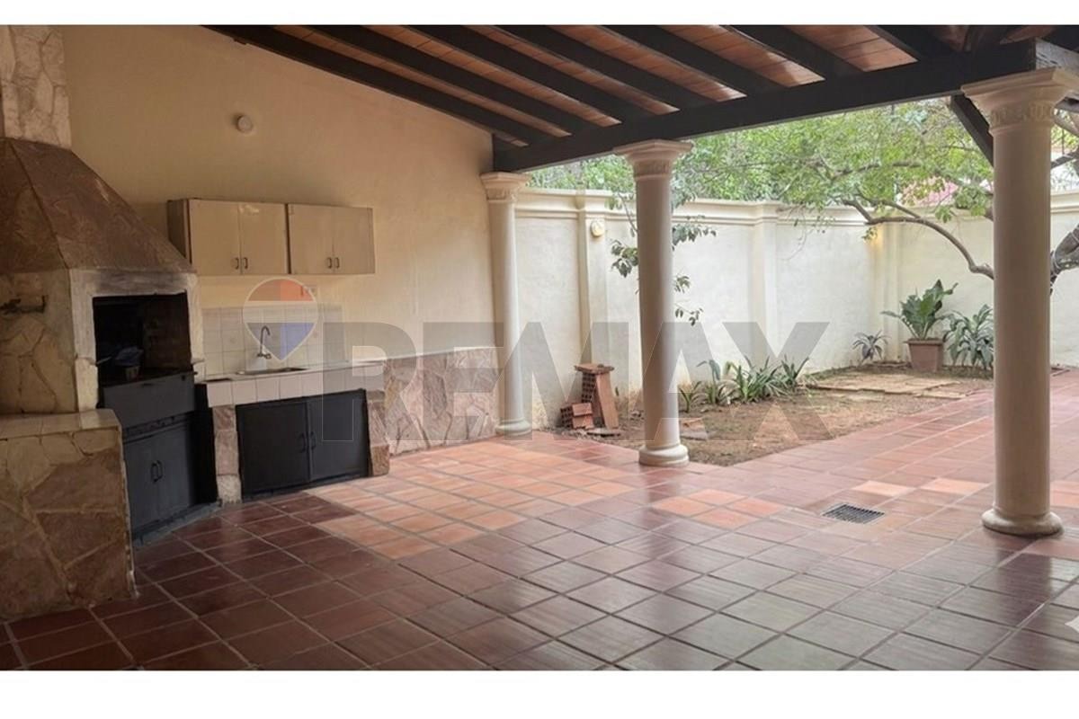 Casa en alquiler en San Lorenzo — foto 2