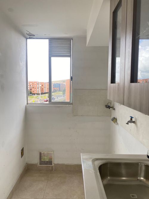 Apartamento de 3 alcobas en venta en Bosatama, Soacha, 42 m² · foto 8 de 18