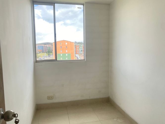 Apartamento de 3 alcobas en venta en Bosatama, Soacha, 42 m² · foto 12 de 18