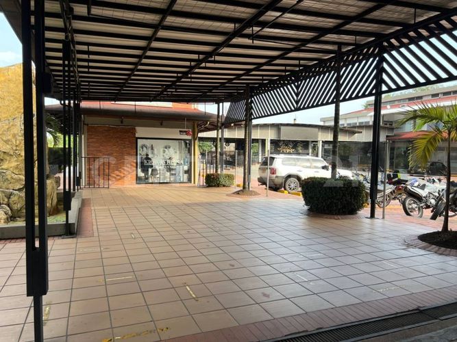 Local en arriendo en Refugio, Villavicencio, 12 m² · foto 8 de 8