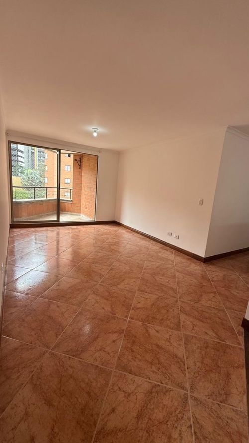 Apartamento de 3 alcobas en arriendo en El Poblado, Medellín, 145 m² · foto 10 de 24