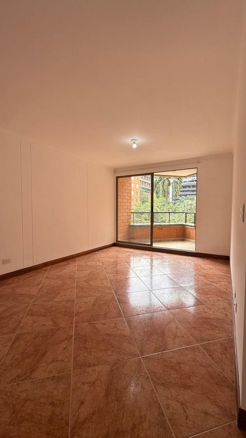 Apartamento de 3 alcobas en arriendo en El Poblado, Medellín, 145 m² · foto 17 de 24