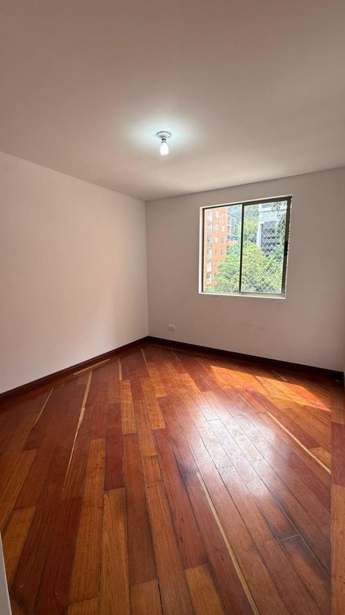 Apartamento de 3 alcobas en arriendo en El Poblado, Medellín, 145 m² · foto 21 de 24
