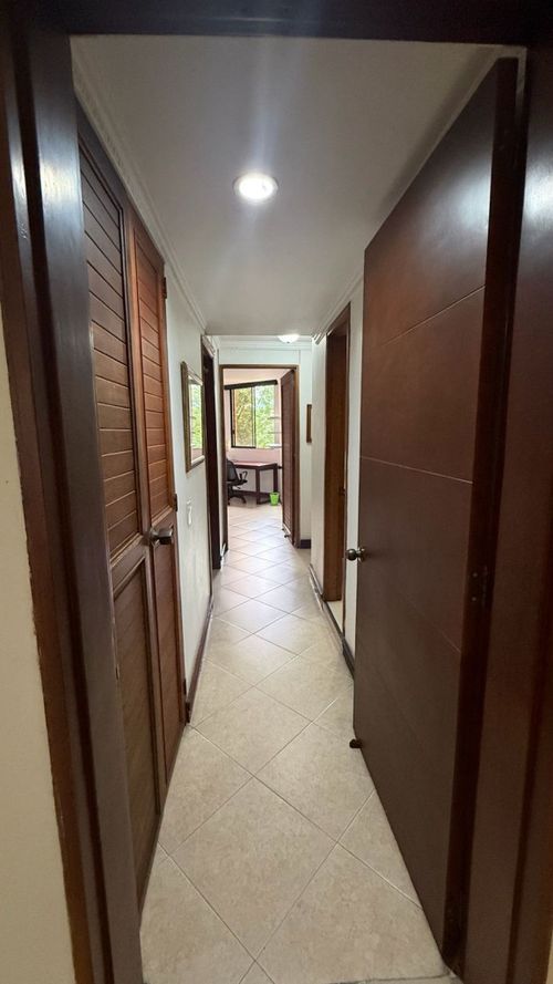 Apartamento de 3 alcobas en venta en Los Balsos, Medellín, 170 m² · foto 18 de 24