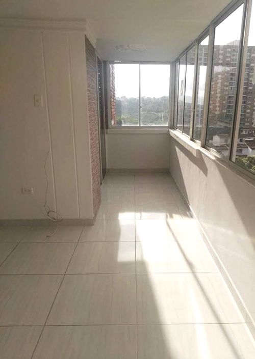 Apartamento de 3 alcobas en venta en Diamante 2, Bucaramanga, 110 m² · foto 3 de 12