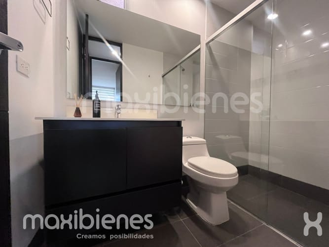 Apartamento de 2 alcobas en arriendo en Las Lomas, Medellín, 100 m² · foto 8 de 10
