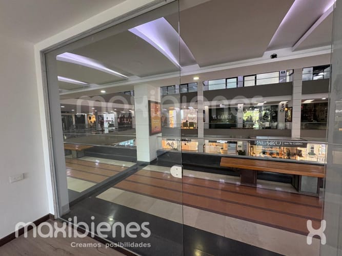 Local en arriendo en Los Balsos, Medellín, 105 m² · foto 2 de 7