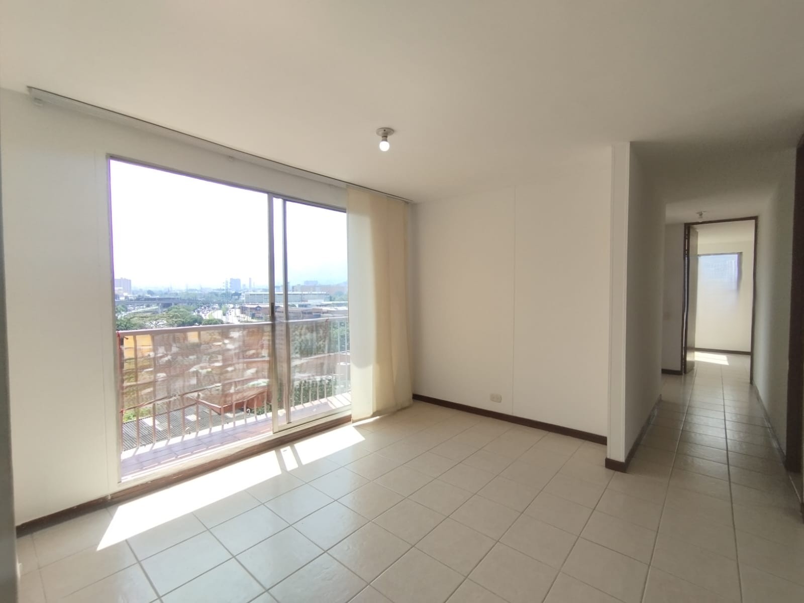 Apartamento en arriendo en El Poblado, Medellín · foto 2 de 15