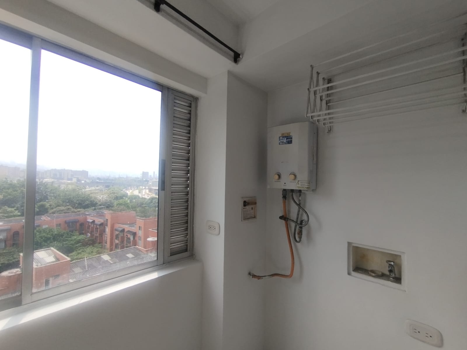 Apartamento en arriendo en El Poblado, Medellín · foto 15 de 15