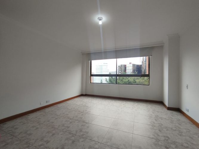 Apartamento de 3 alcobas en arriendo en El Poblado, Medellín, 178 m² · foto 6 de 20