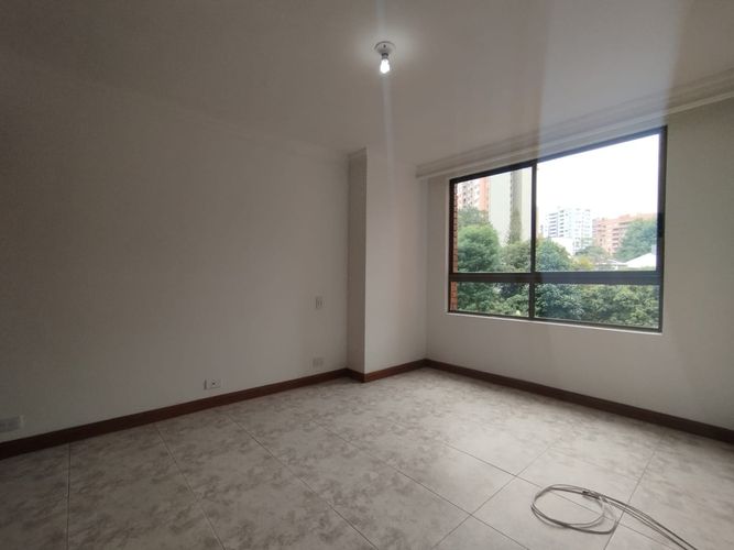 Apartamento de 3 alcobas en arriendo en El Poblado, Medellín, 178 m² · foto 13 de 20