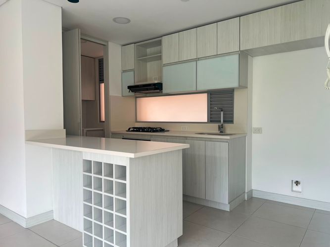 Apartamento de 2 alcobas en arriendo en Cumbres, Envigado, 78 m² · foto 6 de 15