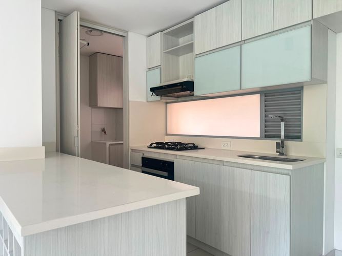 Apartamento de 2 alcobas en arriendo en Cumbres, Envigado, 78 m² · foto 5 de 15