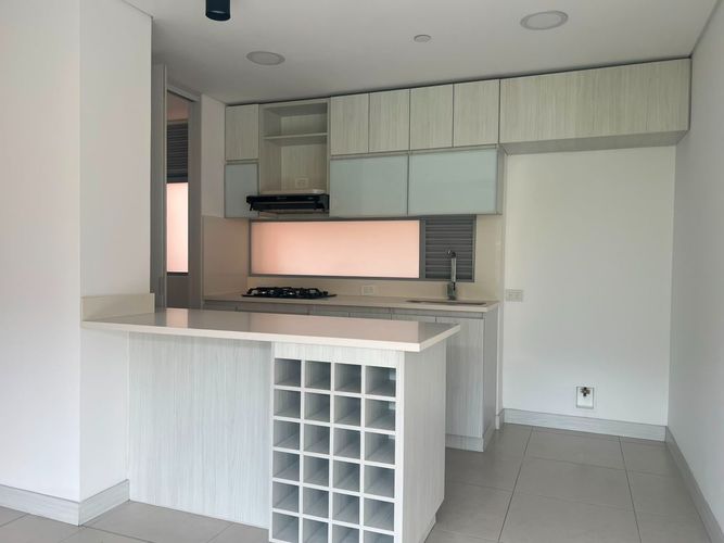 Apartamento de 2 alcobas en arriendo en Cumbres, Envigado, 78 m² · foto 7 de 15