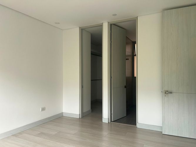Apartamento de 2 alcobas en arriendo en Cumbres, Envigado, 78 m² · foto 10 de 15