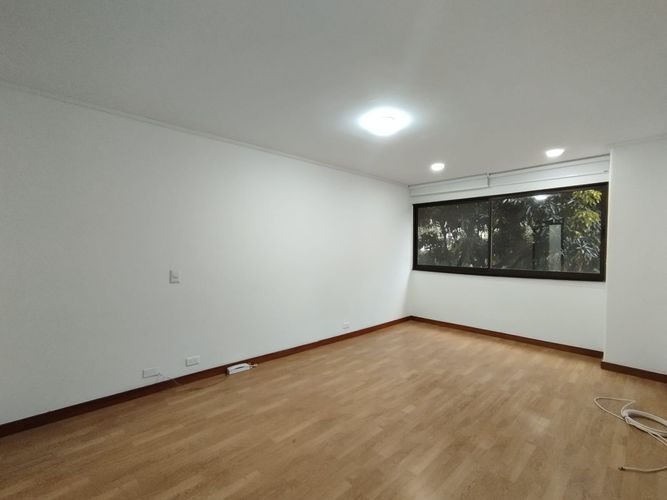 Apartamento de 2 alcobas en arriendo en El Poblado, Medellín, 90 m² · foto 4 de 16