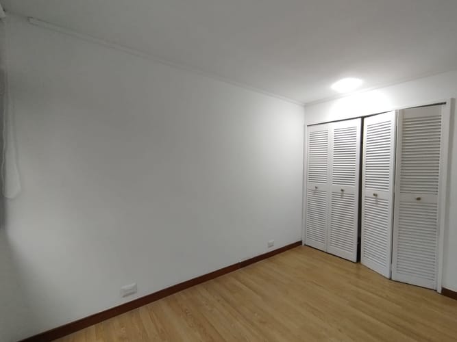 Apartamento de 2 alcobas en arriendo en El Poblado, Medellín, 90 m² · foto 9 de 16