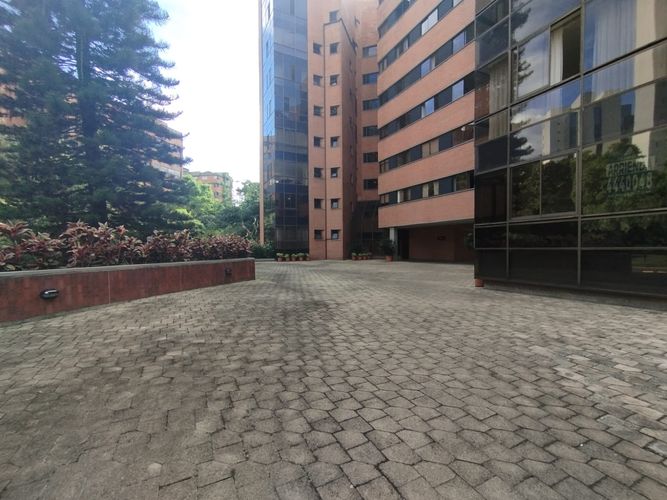 Apartamento de 2 alcobas en arriendo en El Poblado, Medellín, 90 m² · foto 16 de 16