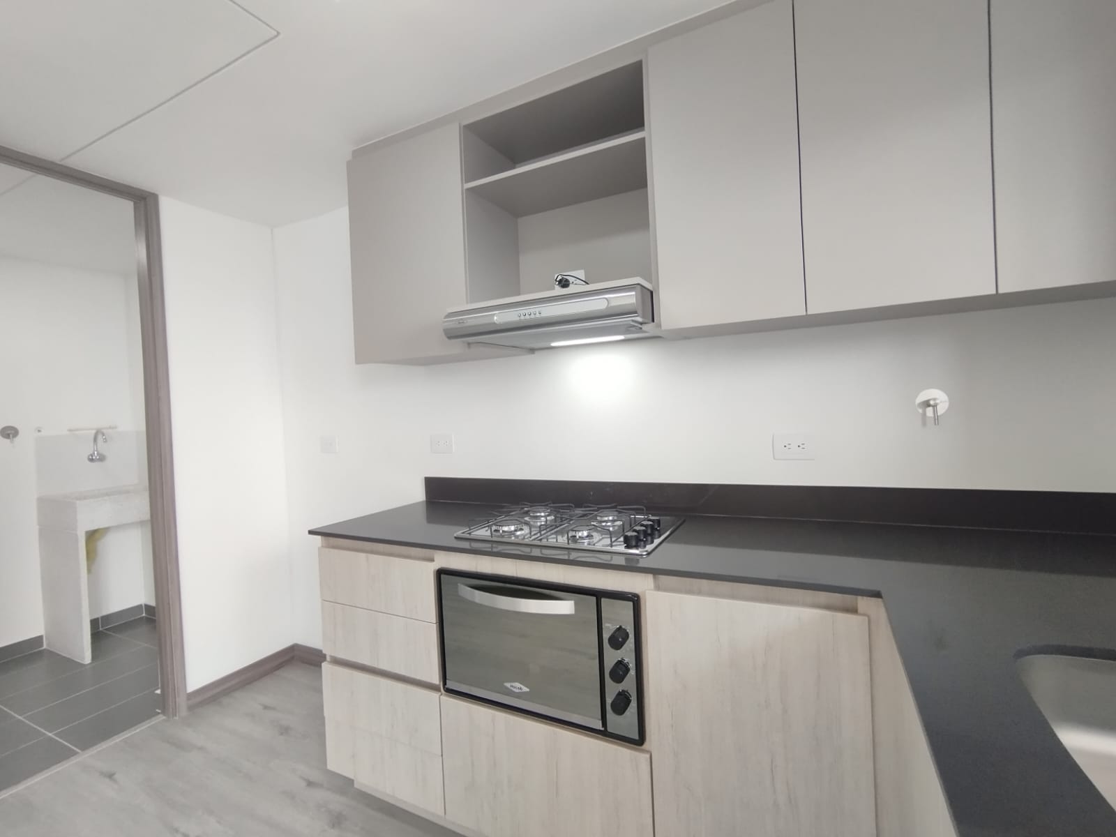 Apartamento en arriendo en Vía Las Palmas, Medellín · foto 13 de 17