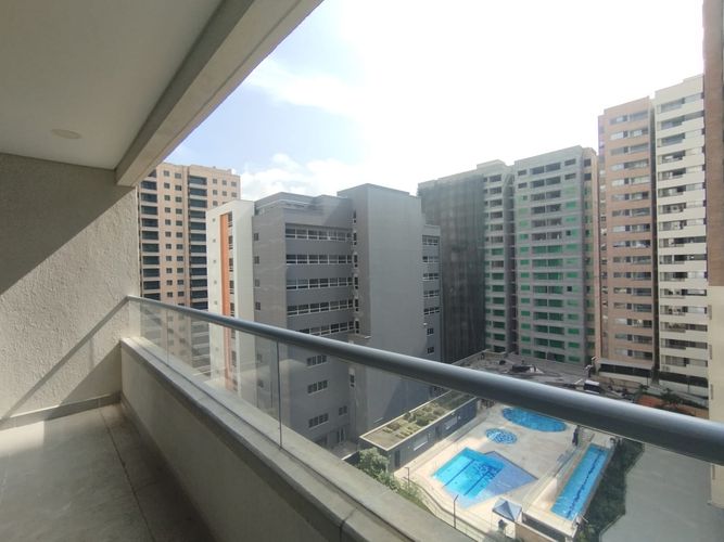 Apartaestudio en arriendo en El Poblado, Medellín, 51 m² · foto 6 de 15
