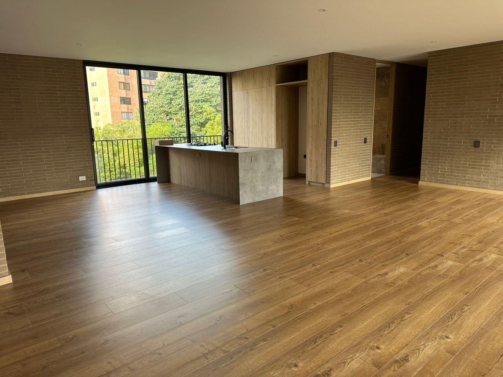 Apartamento en arriendo en El Poblado, Medellín · foto 4 de 14