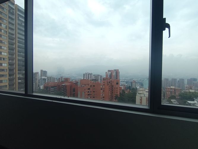 Oficina en arriendo en El Poblado, Medellín, 50 m² · foto 2 de 16