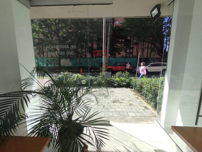 Local en arriendo en Villa Carlota, Medellín, 14 m² · foto 6 de 9