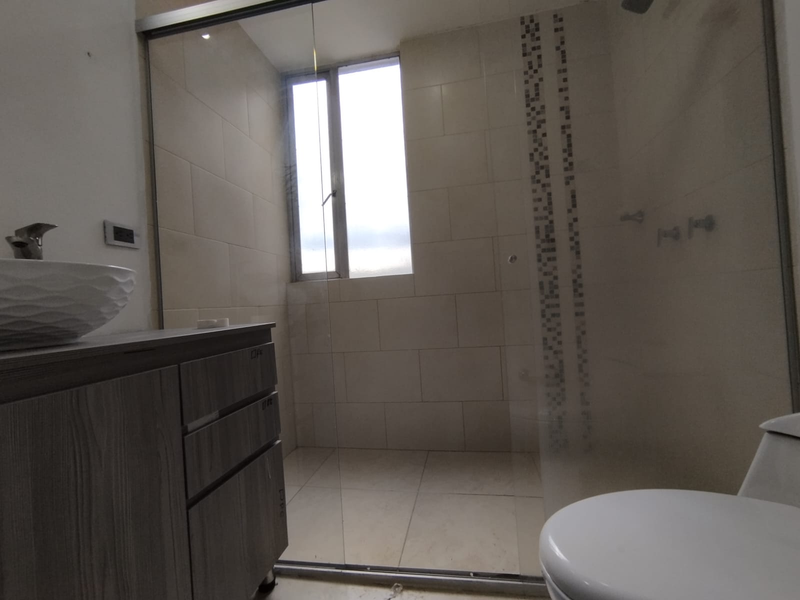 Apartamento en arriendo en El Poblado, Medellín · foto 3 de 20
