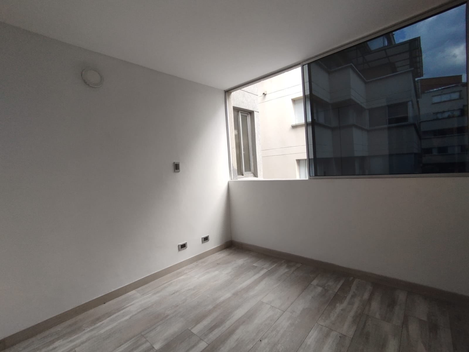 Apartamento en arriendo en El Poblado, Medellín · foto 9 de 20