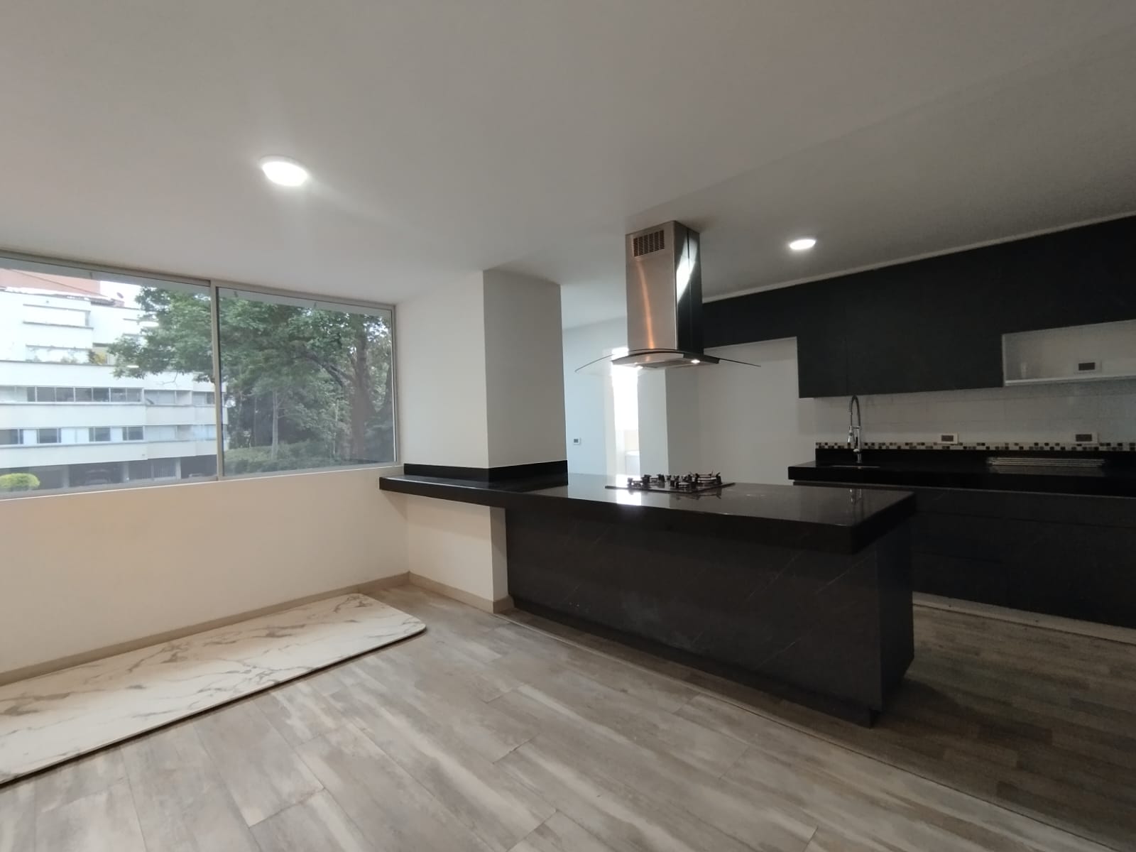 Apartamento en arriendo en El Poblado, Medellín · foto 13 de 20