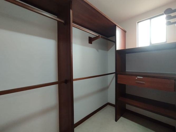 Apartamento de 3 alcobas en arriendo en El Poblado, Medellín, 134 m² · foto 3 de 20