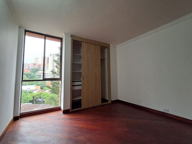Apartamento de 3 alcobas en arriendo en Los Balsos, Medellín, 112 m² · foto 8 de 17