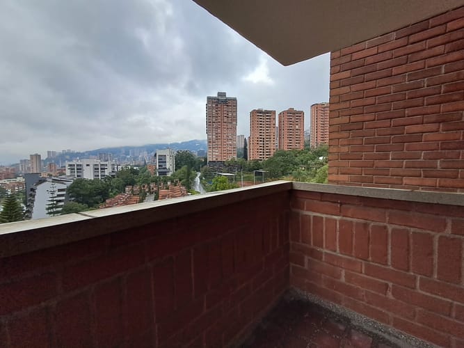 Apartamento de 3 alcobas en arriendo en Los Balsos, Medellín, 112 m² · foto 15 de 17