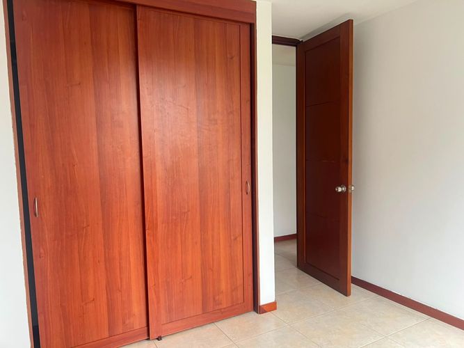 Apartamento de 3 alcobas en arriendo en Cumbres, Envigado, 86 m² · foto 11 de 16