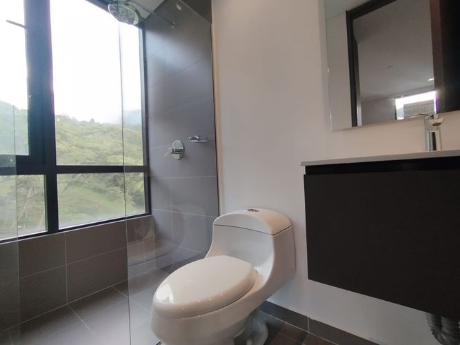 Apartamento de 2 alcobas en arriendo en San Diego, Medellín, 101 m² · foto 2 de 20