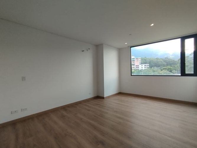 Apartamento de 2 alcobas en arriendo en San Diego, Medellín, 101 m² · foto 8 de 20