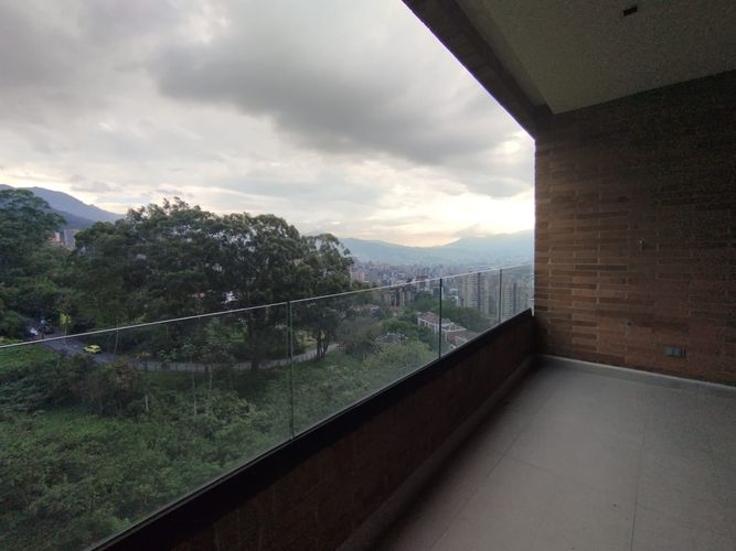 Apartamento de 2 alcobas en arriendo en San Diego, Medellín, 101 m² · foto 11 de 20