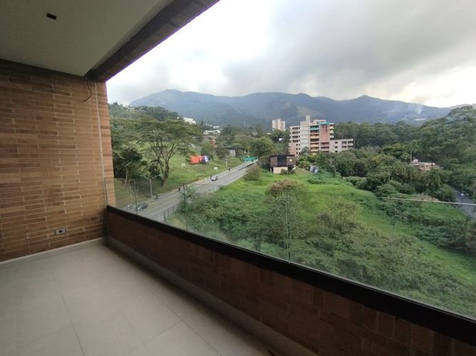 Apartamento de 2 alcobas en arriendo en San Diego, Medellín, 101 m² · foto 12 de 20