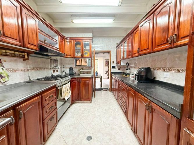 Casa de 5 alcobas en venta en Lagos Del Cacique, Bucaramanga, 500 m² · foto 19 de 24