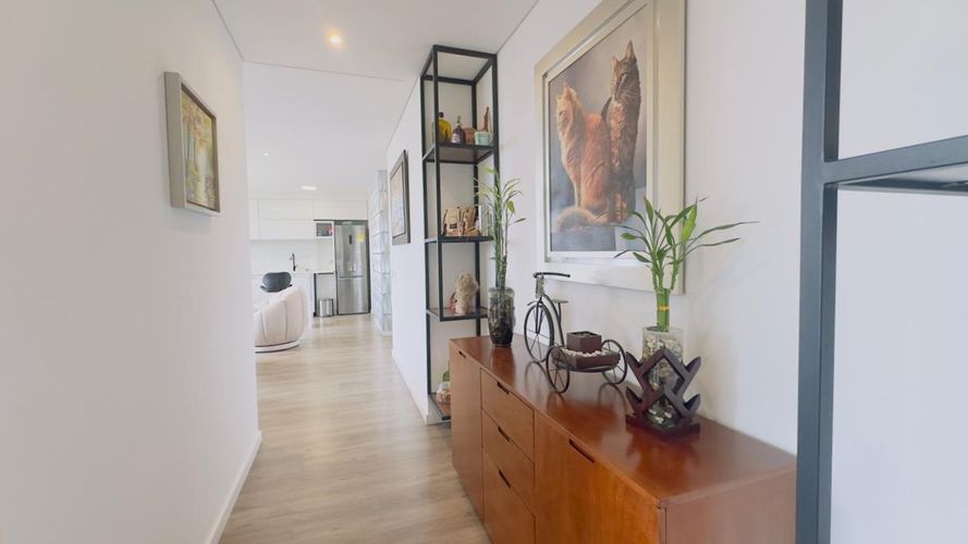 Apartamento de 2 alcobas en arriendo en El Poblado, Medellín, 98 m² · foto 6 de 13