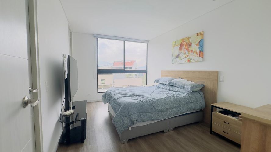 Apartamento de 2 alcobas en arriendo en El Poblado, Medellín, 98 m² · foto 8 de 13